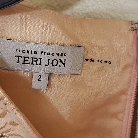 Mini dress - Picture 4 of 7